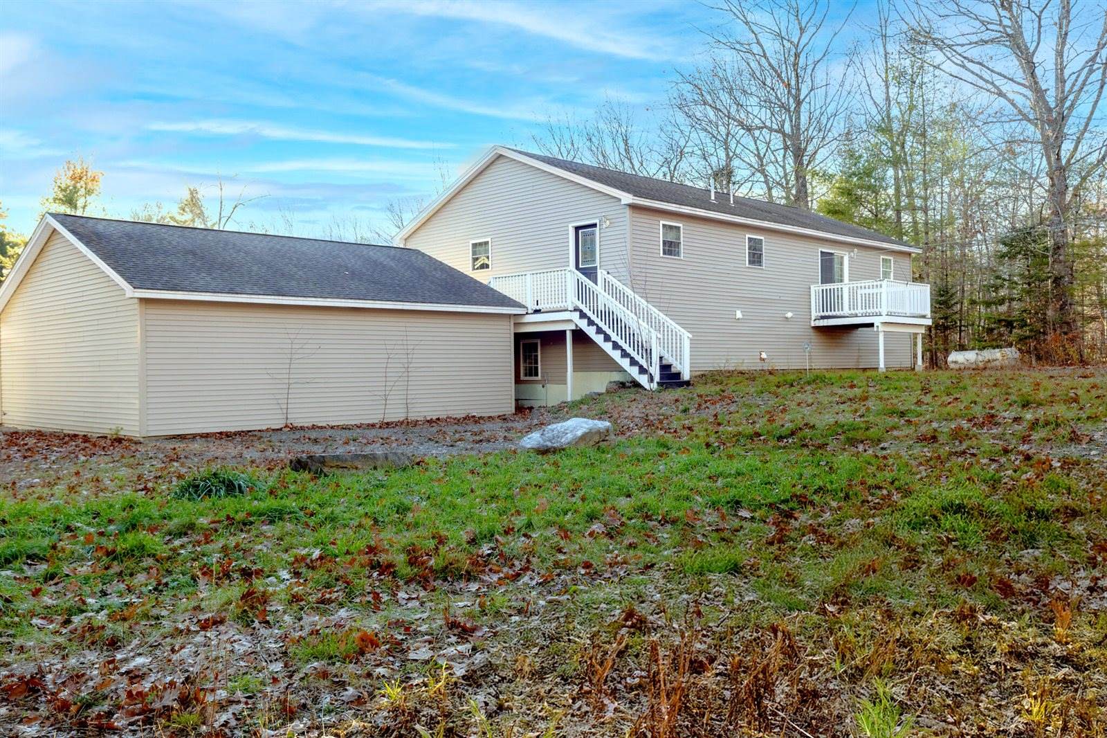 78 High Point Place, Bradley, ME 04411