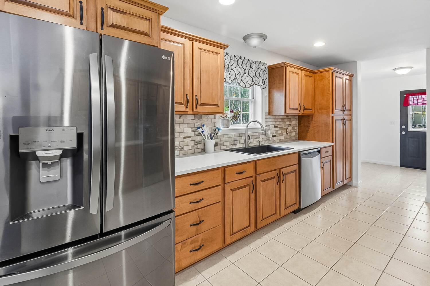 78 High Point Place, Bradley, ME 04411