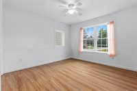 78 High Point Place, Bradley, ME 04411