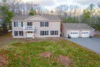 78 High Point Place, Bradley, ME 04411