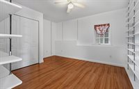 78 High Point Place, Bradley, ME 04411