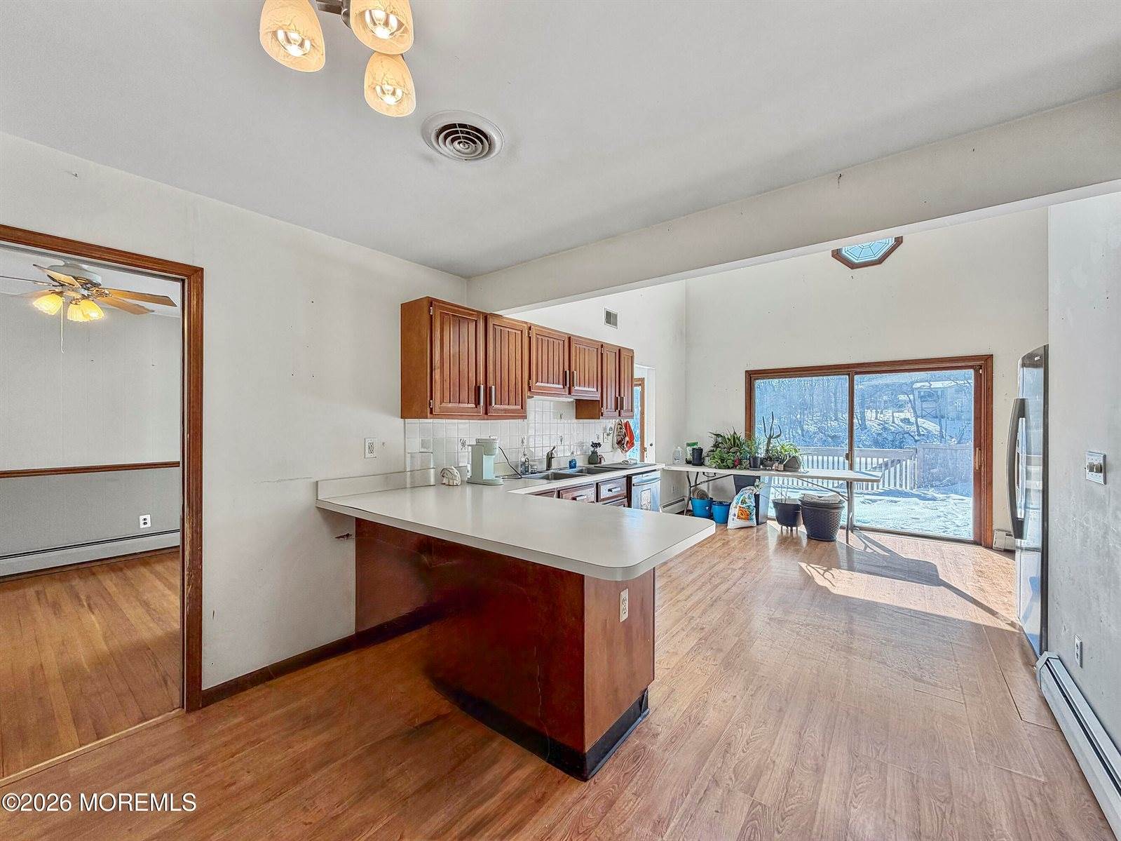 53 North Lakeside Avenue, Jackson, NJ 08527