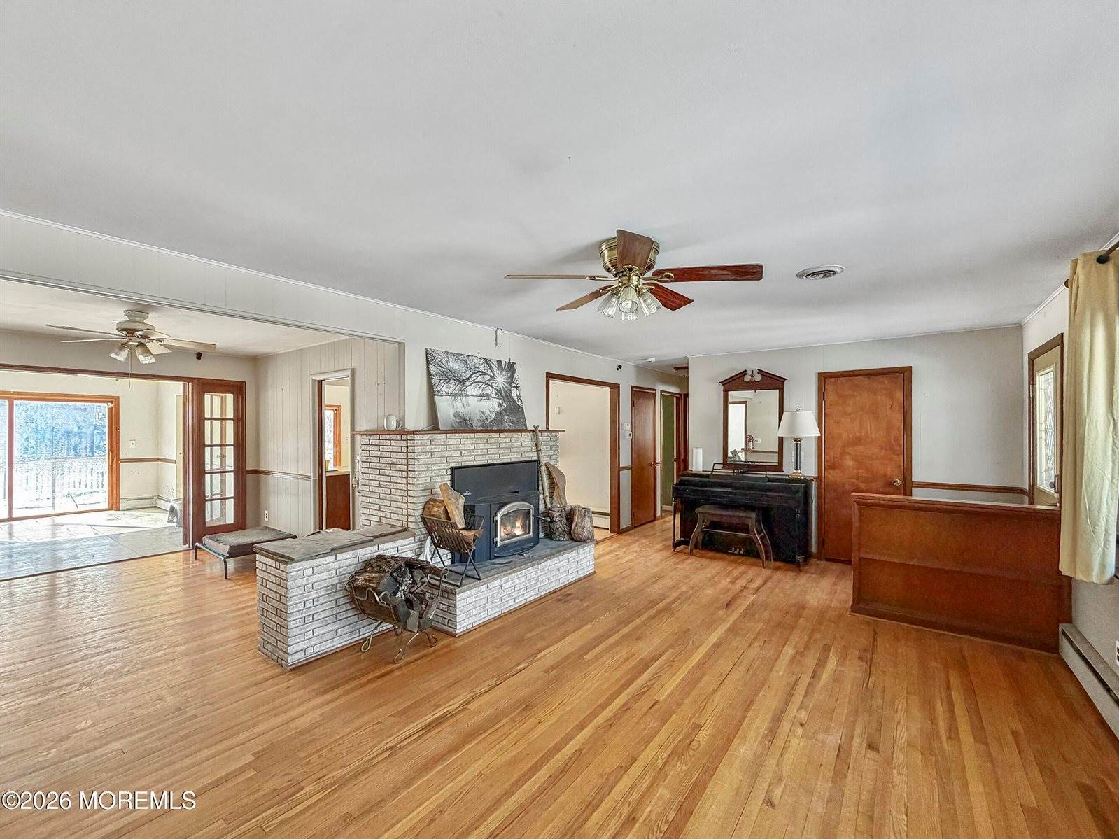 53 North Lakeside Avenue, Jackson, NJ 08527