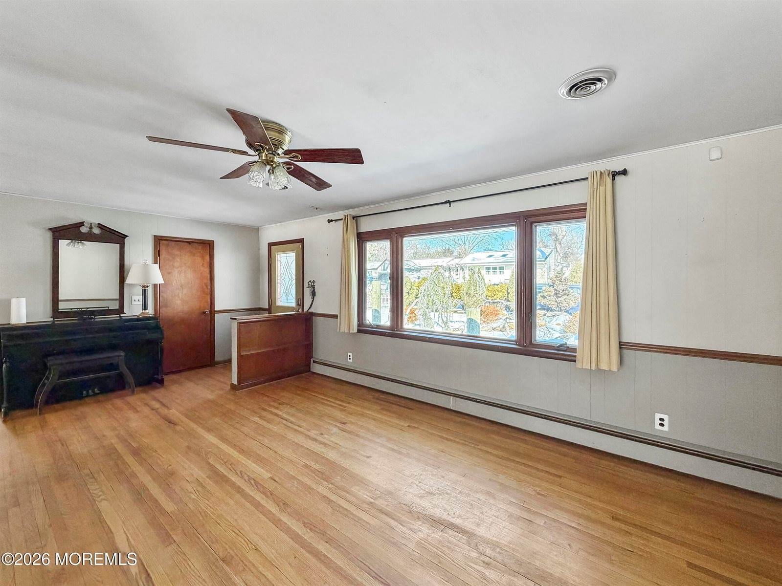 53 North Lakeside Avenue, Jackson, NJ 08527