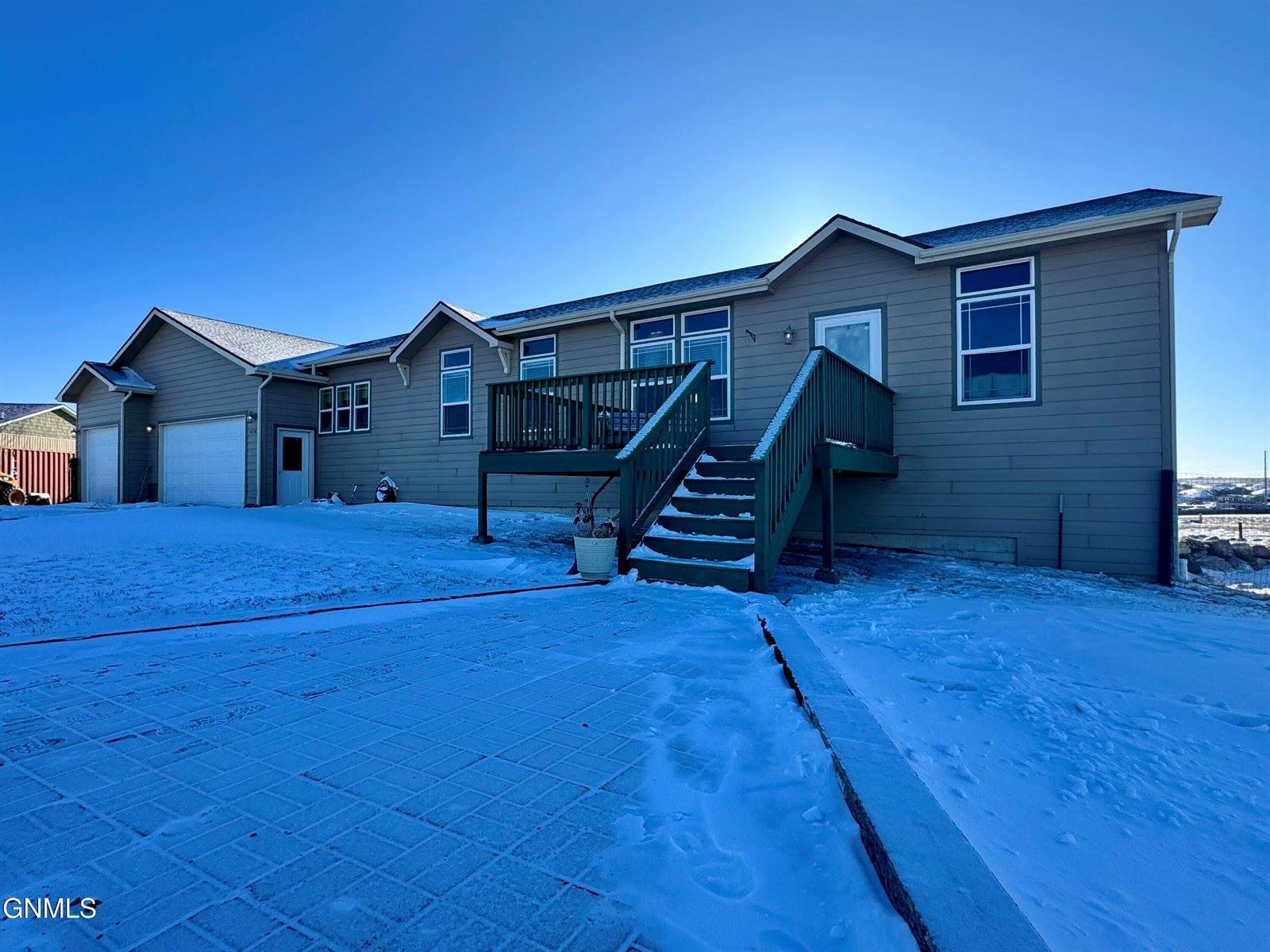 14088 Southview Drive, Williston, ND 58801