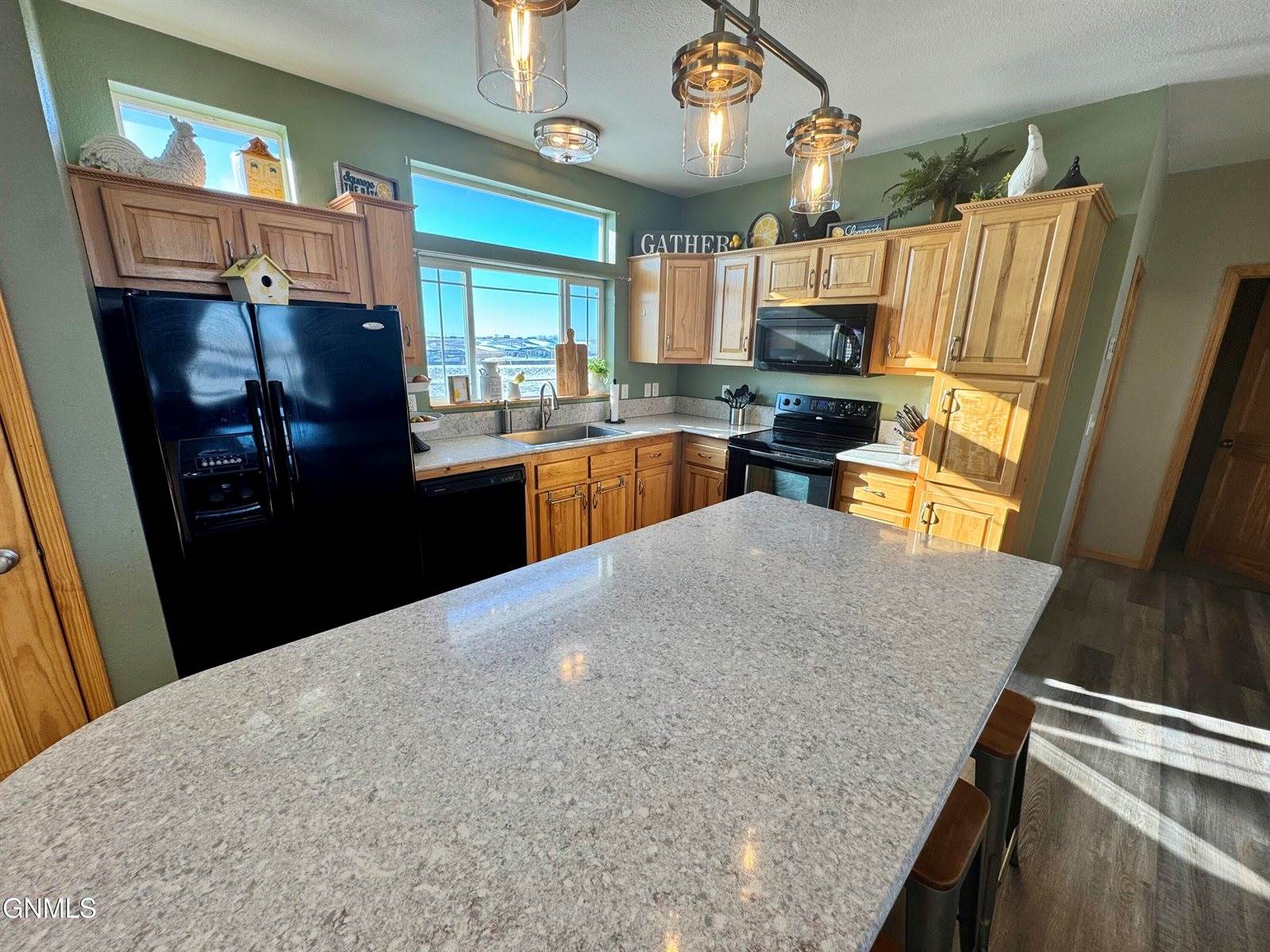 14088 Southview Drive, Williston, ND 58801