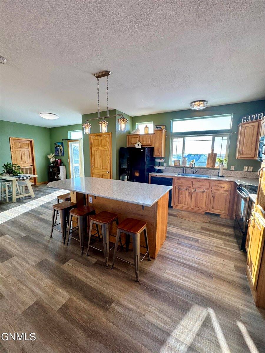 14088 Southview Drive, Williston, ND 58801