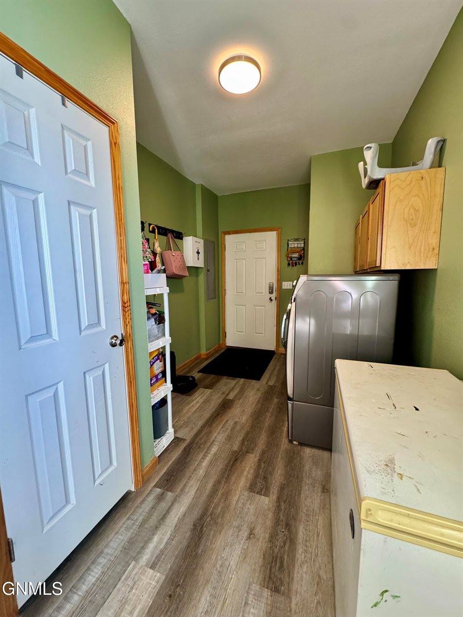 14088 Southview Drive, Williston, ND 58801