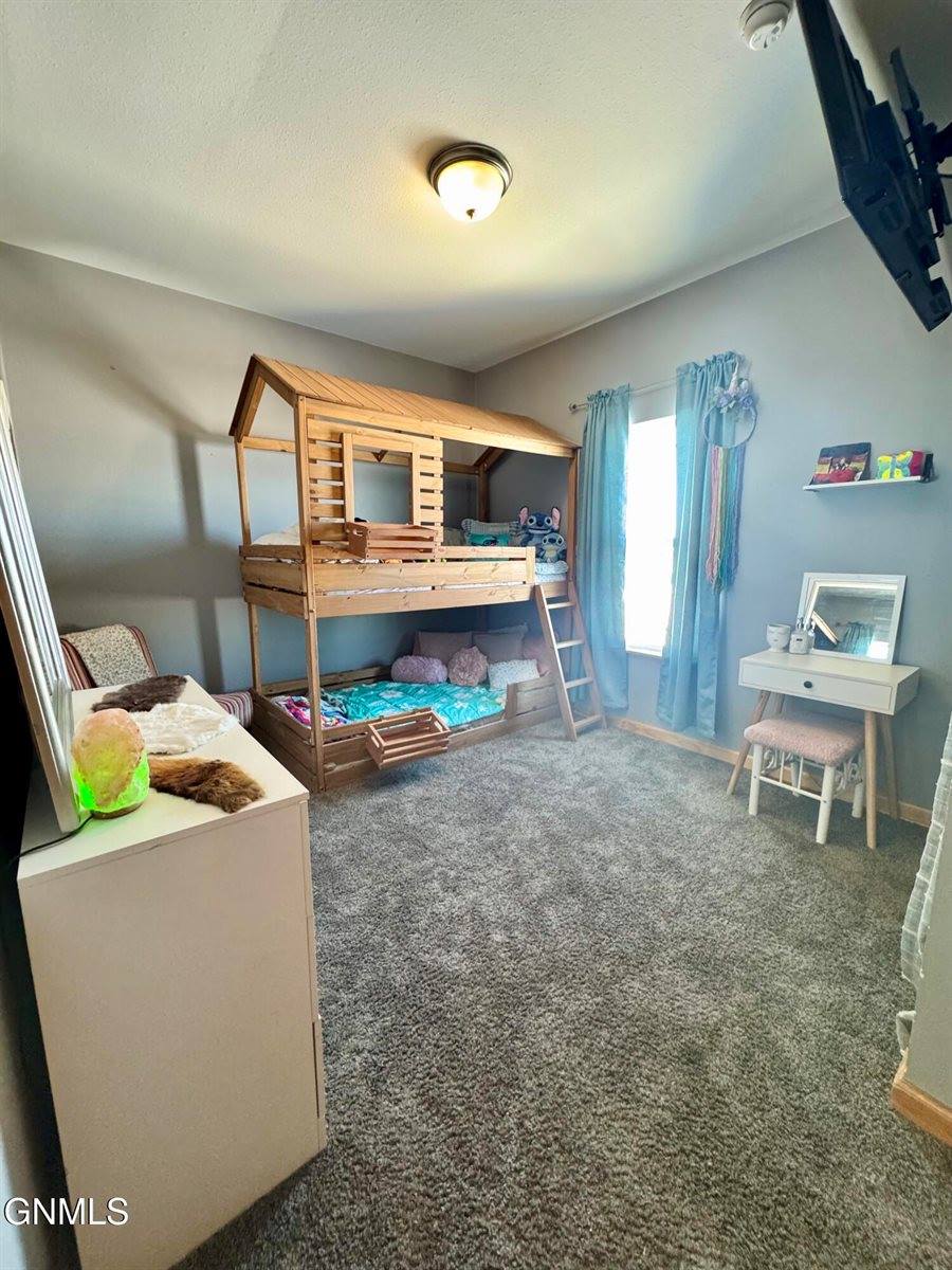 14088 Southview Drive, Williston, ND 58801