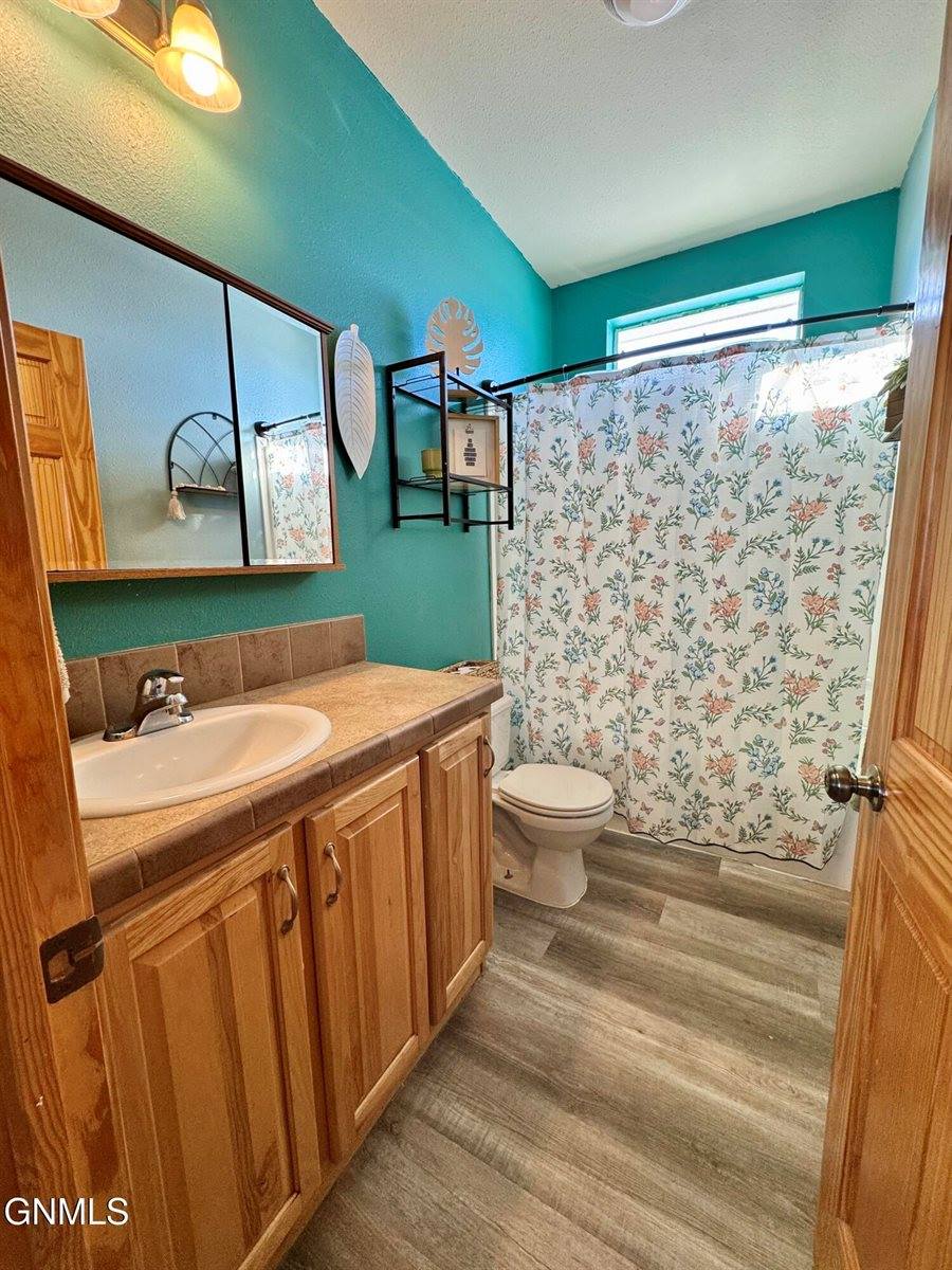 14088 Southview Drive, Williston, ND 58801