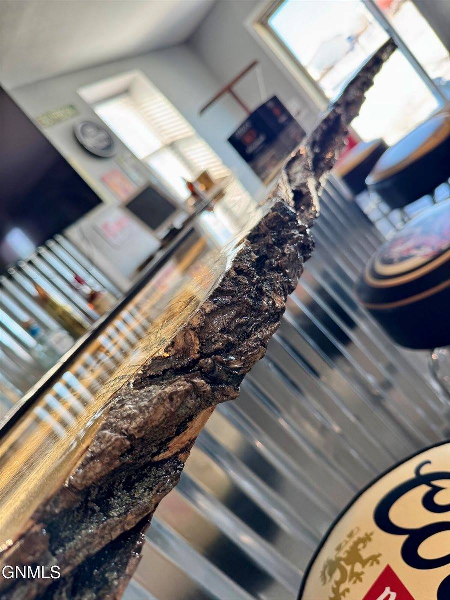 14088 Southview Drive, Williston, ND 58801