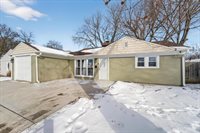 5720 W Thurston AVENUE, Milwaukee, WI 53218