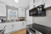 5720 W Thurston AVENUE, Milwaukee, WI 53218