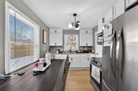 5720 W Thurston AVENUE, Milwaukee, WI 53218