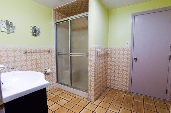 177 Dean St, #1, Norwood, MA 02062