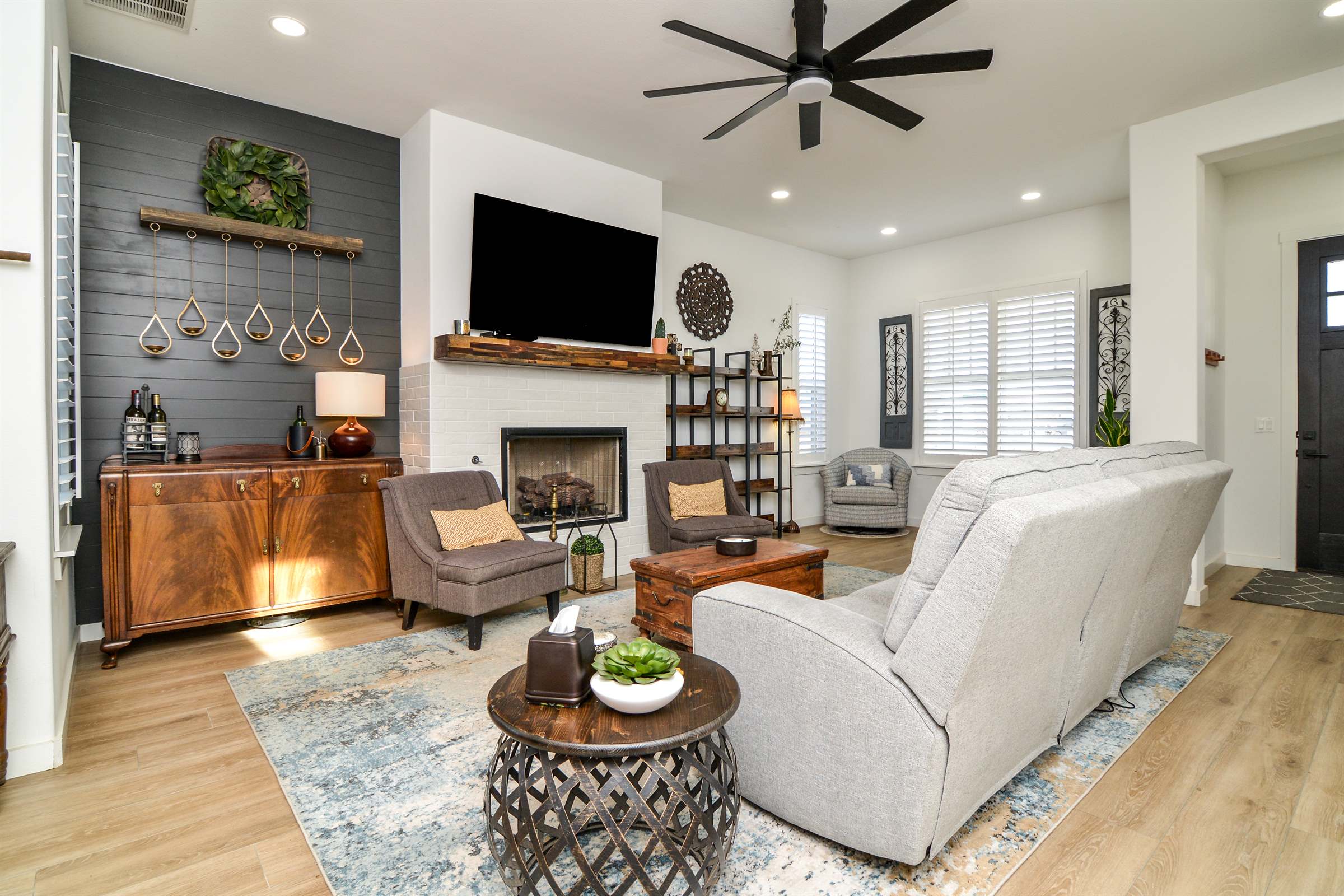 12014 Savannah Avenue, Lubbock, TX 79424