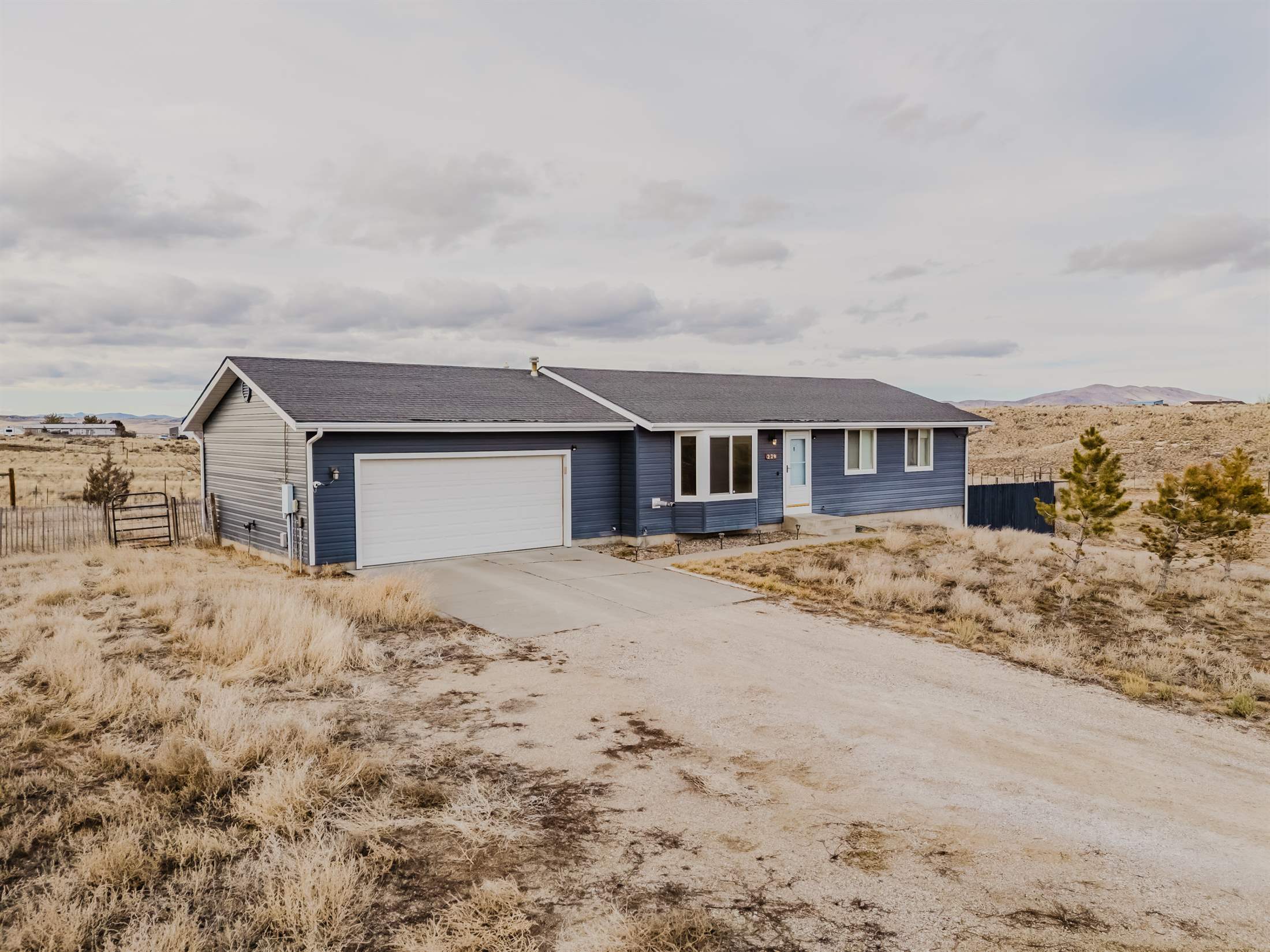 229 Glenvista Dr., Springs Creek, NV 89815