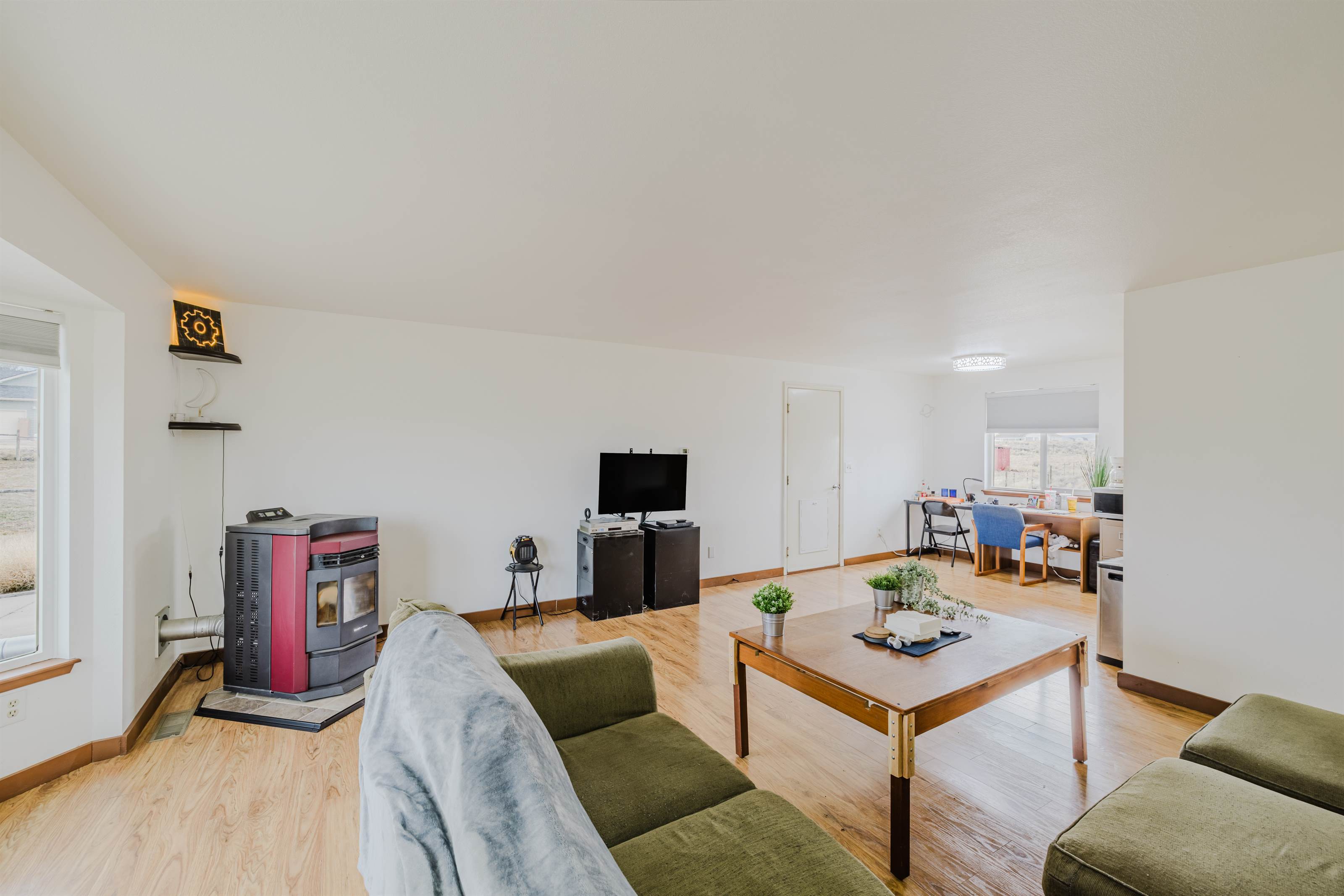 229 Glenvista Dr., Springs Creek, NV 89815