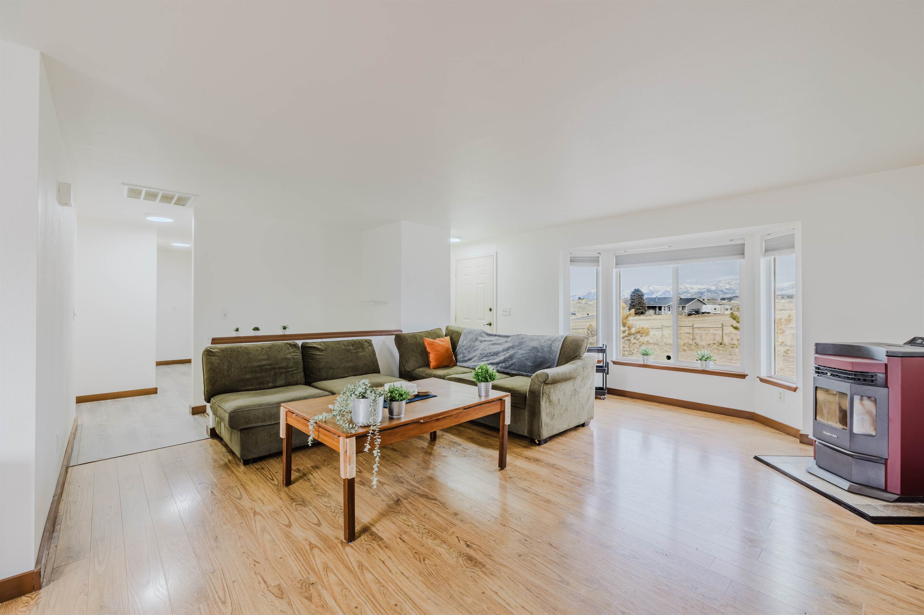 229 Glenvista Dr., Springs Creek, NV 89815