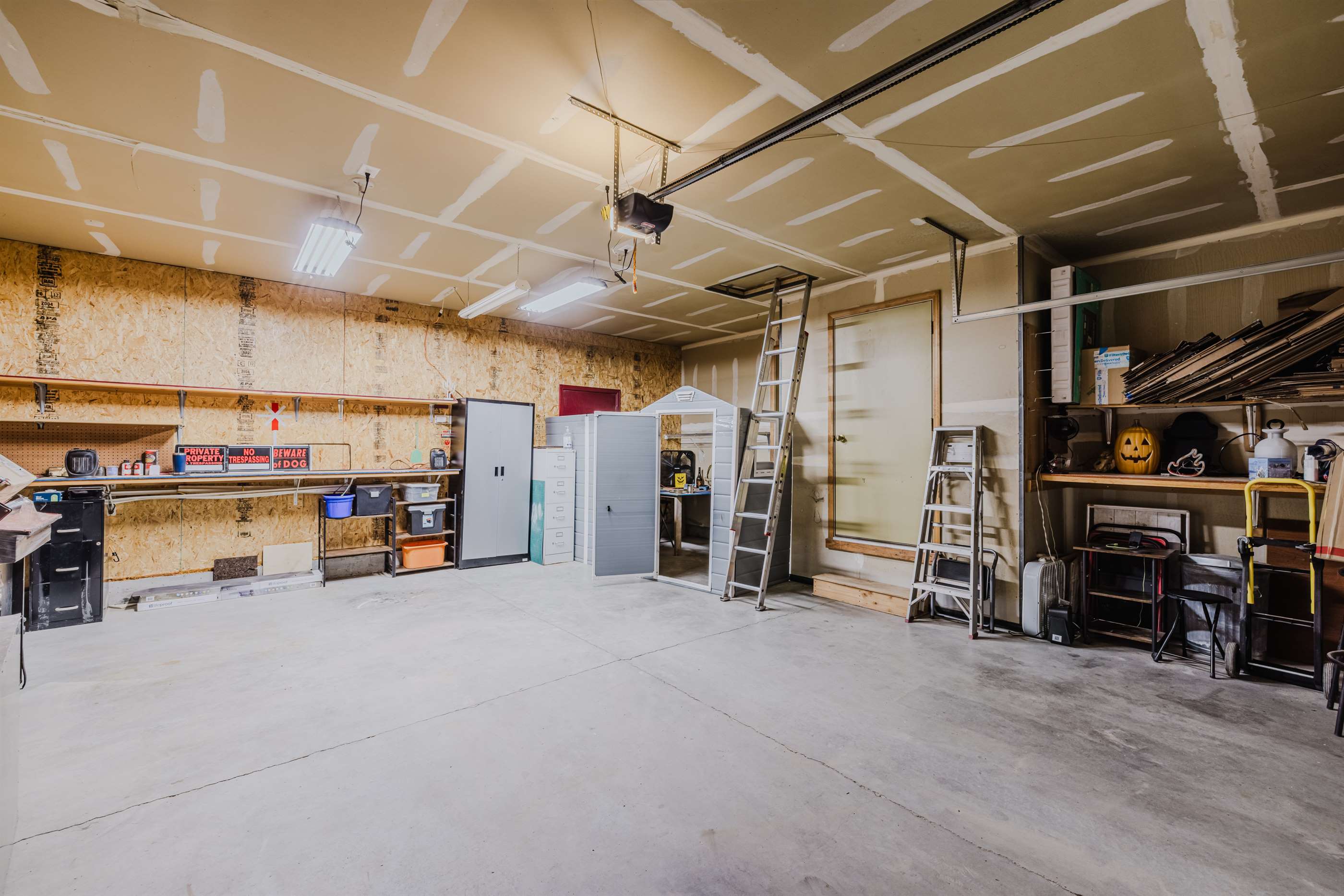 229 Glenvista Dr., Springs Creek, NV 89815