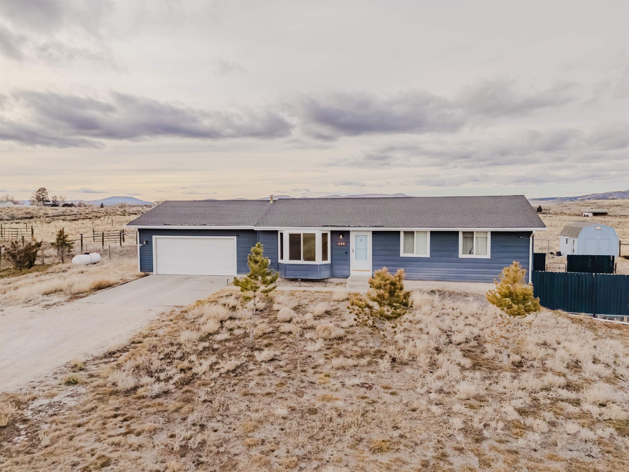 229 Glenvista Dr., Springs Creek, NV 89815