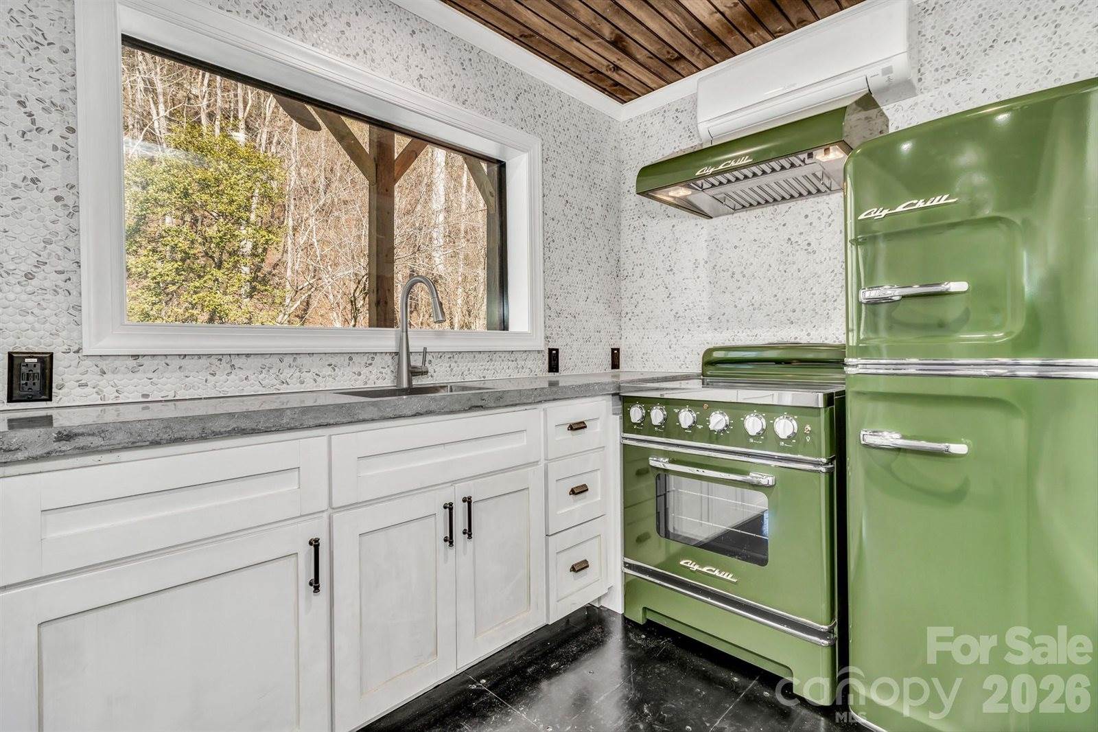 1115 Paint Rock Road, Hot Springs, NC 28743