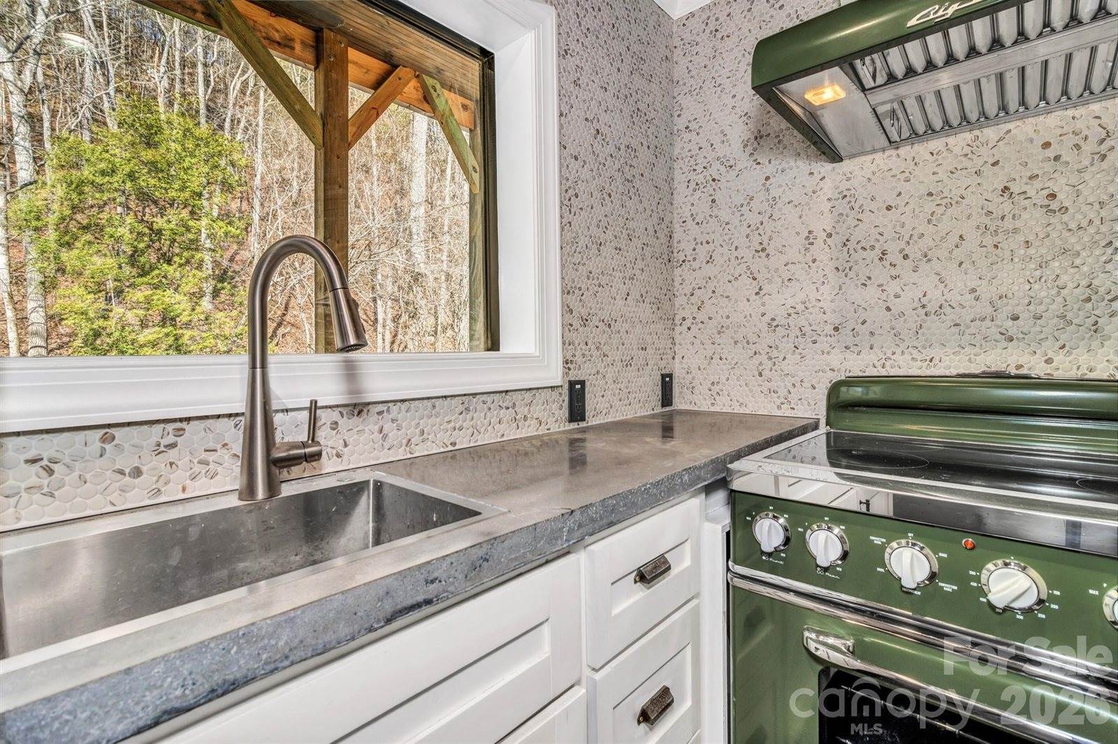 1115 Paint Rock Road, Hot Springs, NC 28743