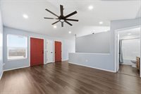 1018-1020 E Karla Ct, Haysville, KS 67060