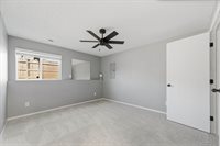 1018-1020 E Karla Ct, Haysville, KS 67060