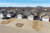 1018-1020 E Karla Ct, Haysville, KS 67060