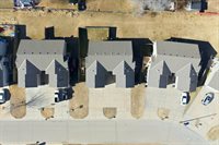 1018-1020 E Karla Ct, Haysville, KS 67060