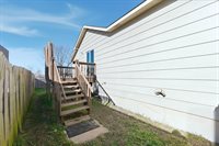 1018-1020 E Karla Ct, Haysville, KS 67060