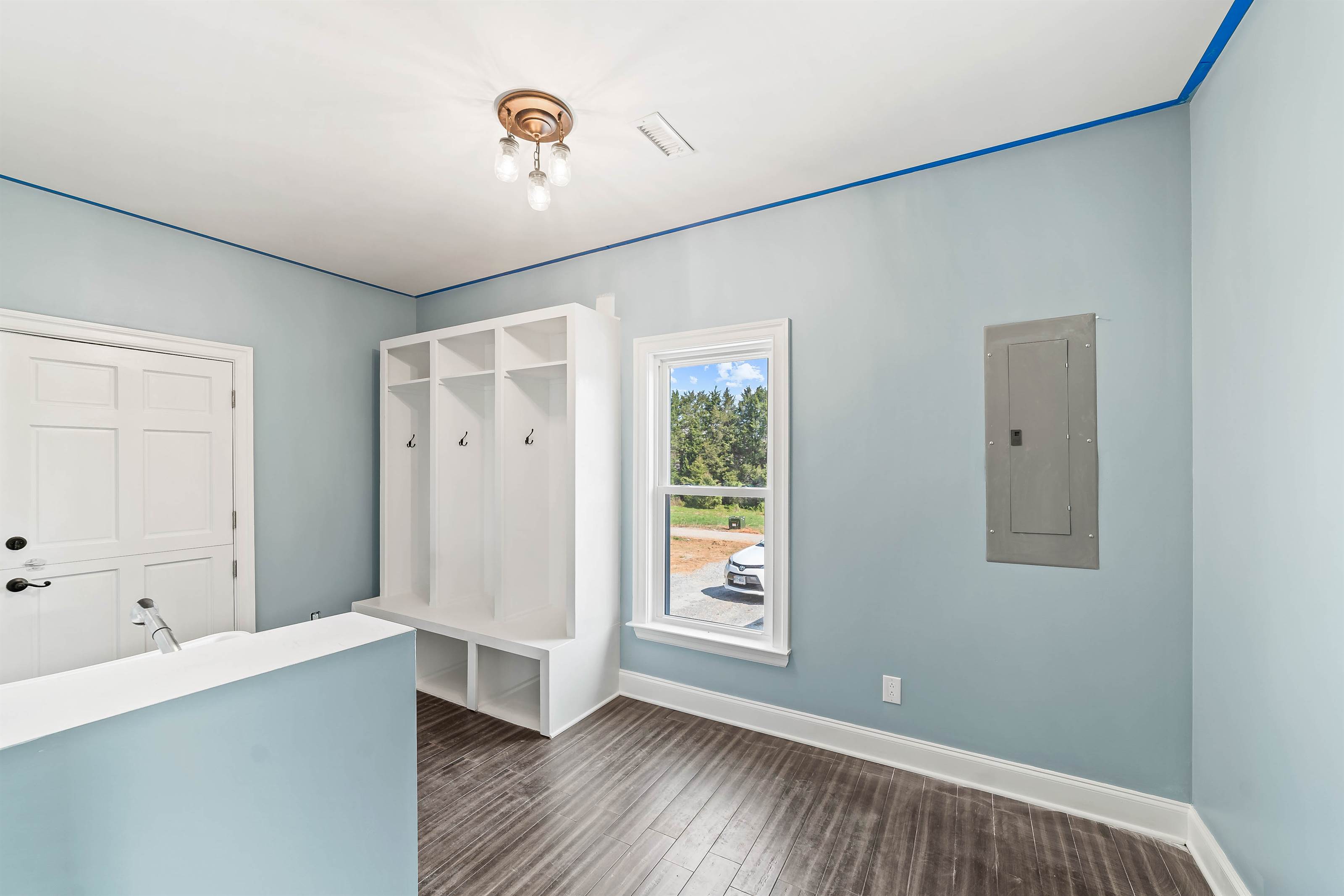 000 Haymakertown Rd, Troutville, VA 24175