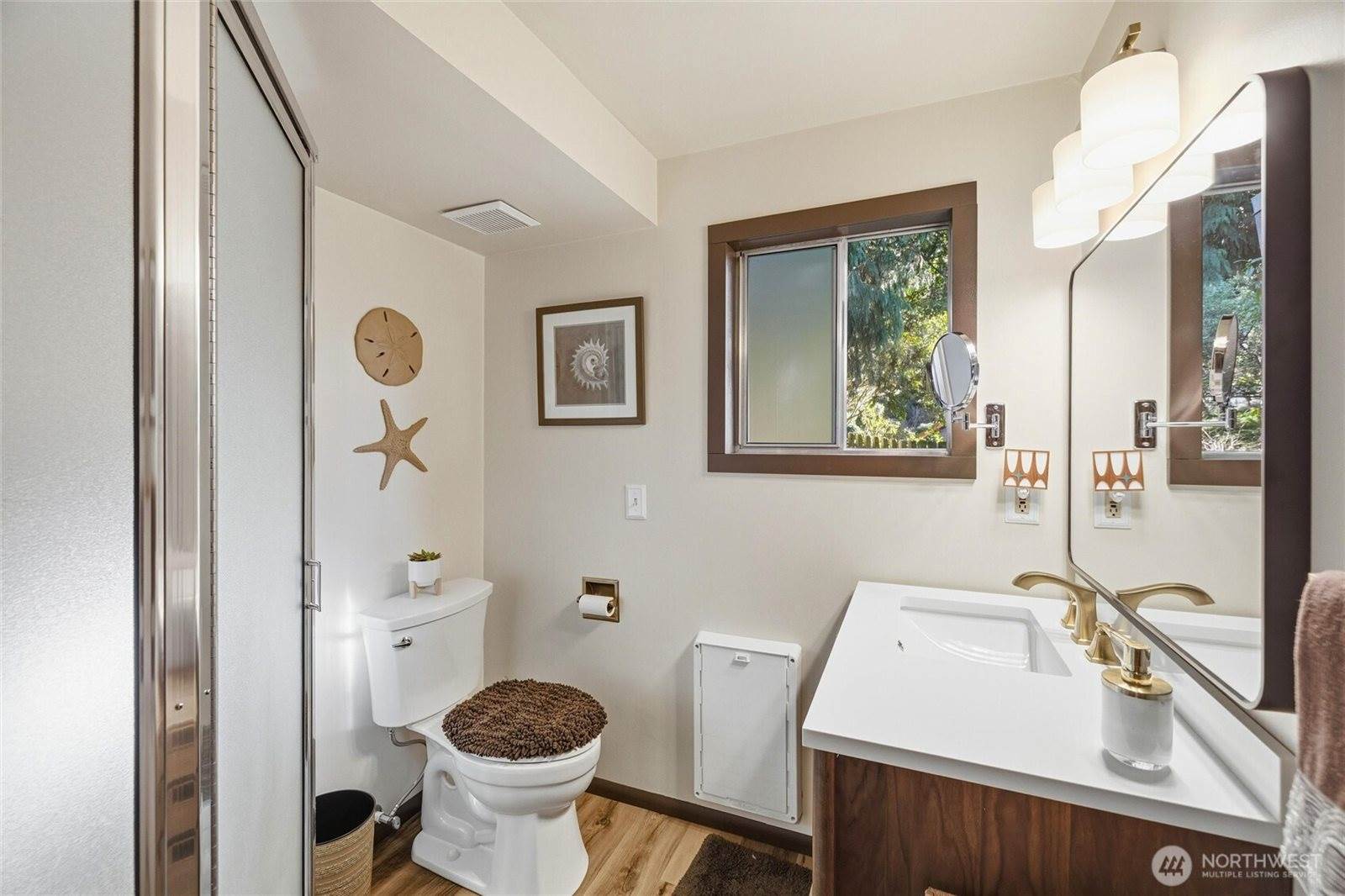 17368 Olympic Place, Mount Vernon, WA 98274