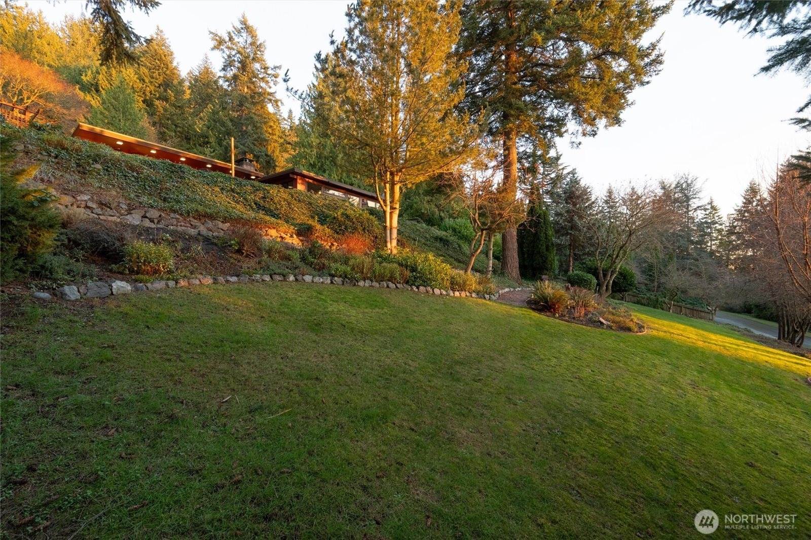 17368 Olympic Place, Mount Vernon, WA 98274