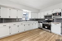 5330 South 105Th Street, Omaha, NE 68127