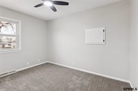 5330 South 105Th Street, Omaha, NE 68127