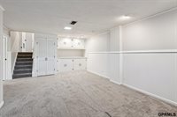 5330 South 105Th Street, Omaha, NE 68127