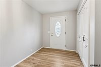 5330 South 105Th Street, Omaha, NE 68127