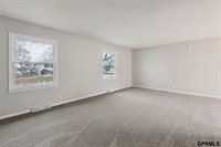 5330 South 105Th Street, Omaha, NE 68127