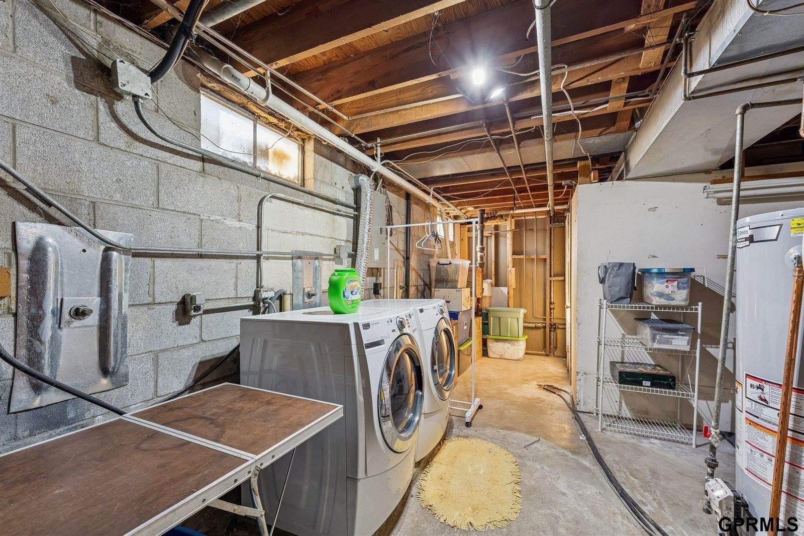 8539 Hamilton Street, Omaha, NE 68114