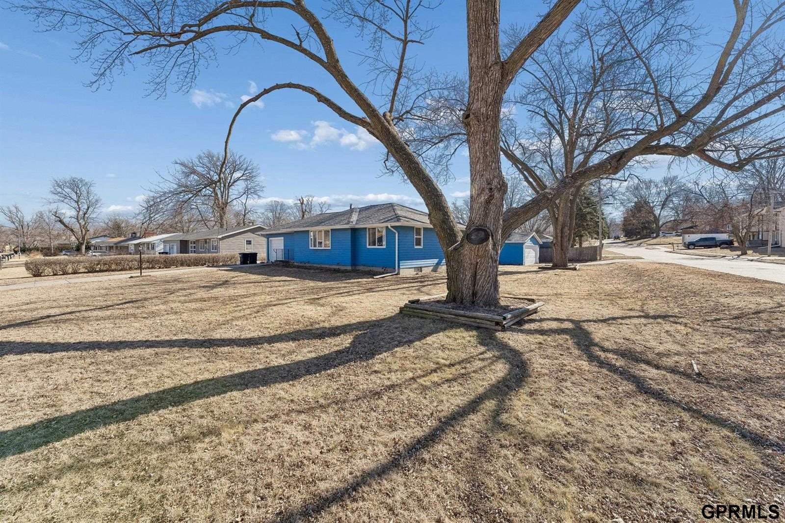 8539 Hamilton Street, Omaha, NE 68114