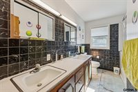 8539 Hamilton Street, Omaha, NE 68114