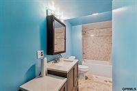 8539 Hamilton Street, Omaha, NE 68114