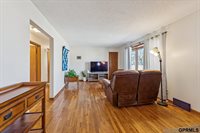 8539 Hamilton Street, Omaha, NE 68114