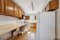 8539 Hamilton Street, Omaha, NE 68114