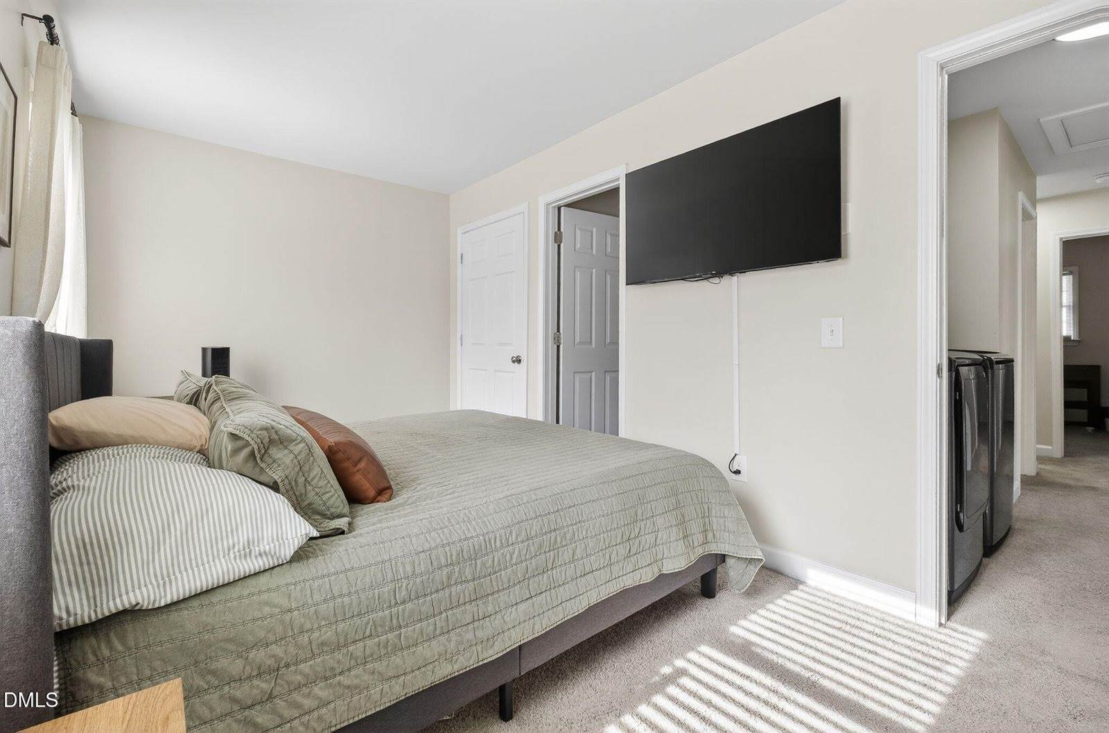 2708 Plainsfield Circle, Raleigh, NC 27610