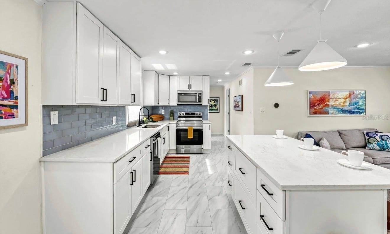 578 Companion Way, Longboat Key, FL 34228