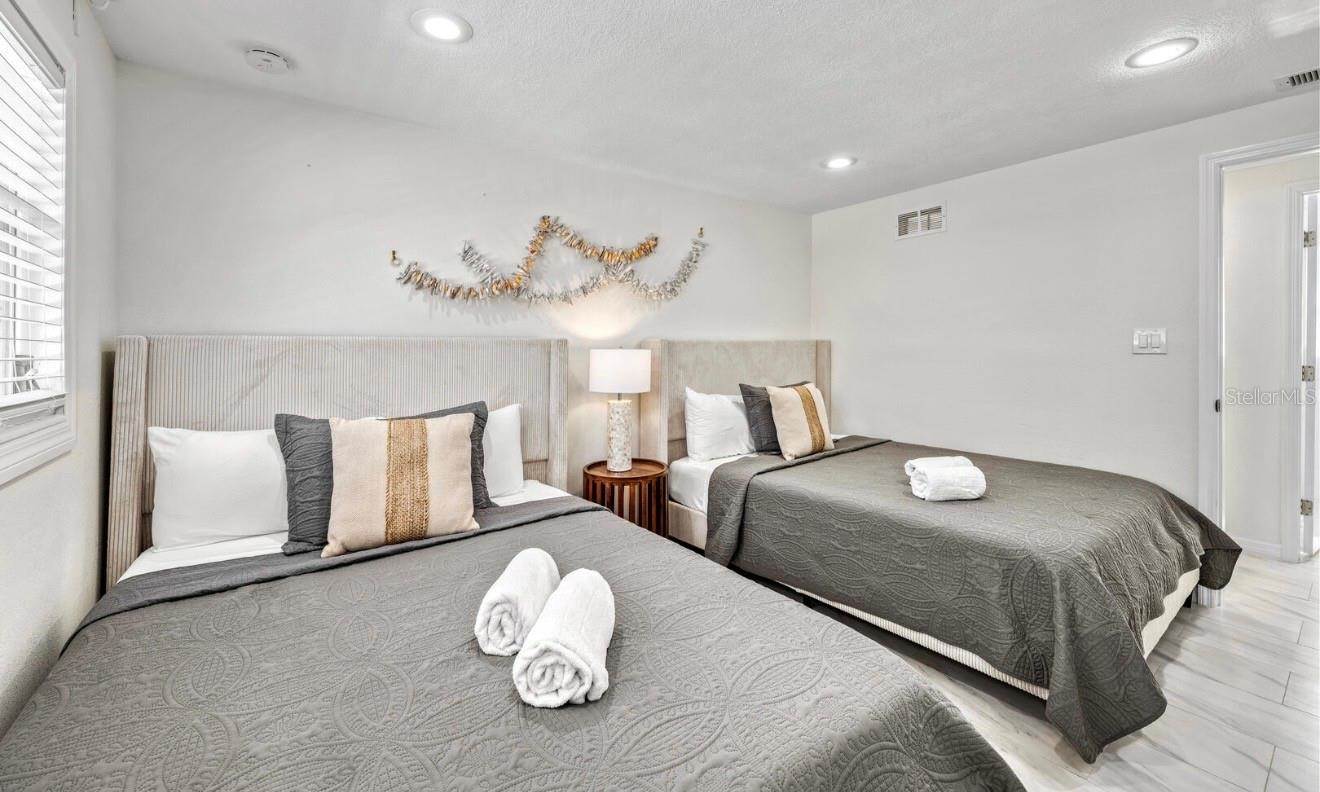 578 Companion Way, Longboat Key, FL 34228