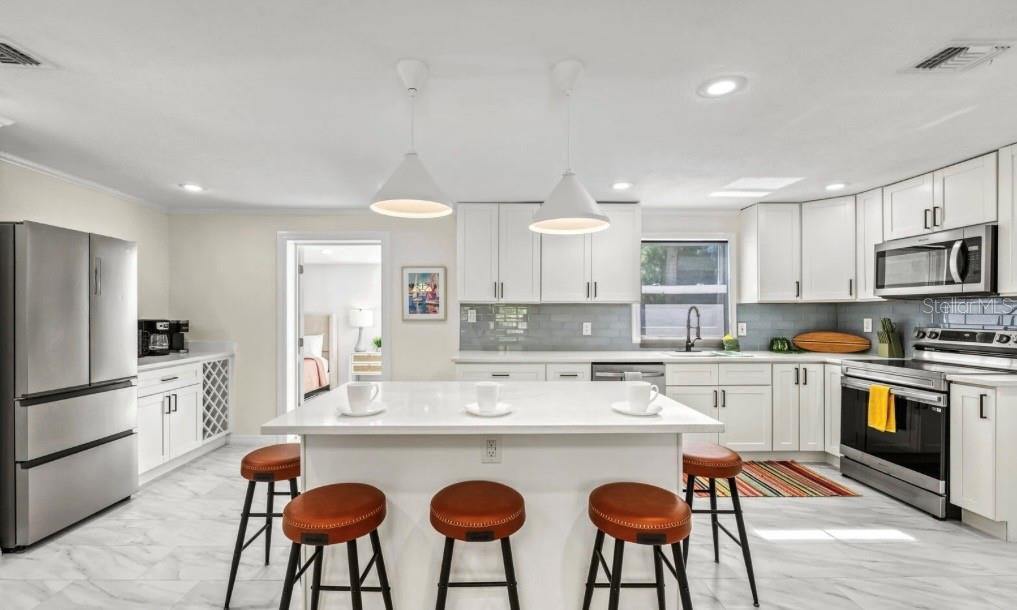 578 Companion Way, Longboat Key, FL 34228